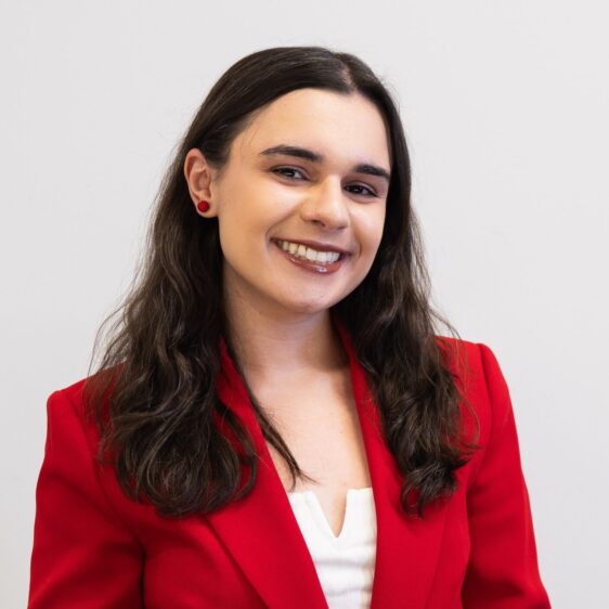 Isabella Iula Isabella Iula