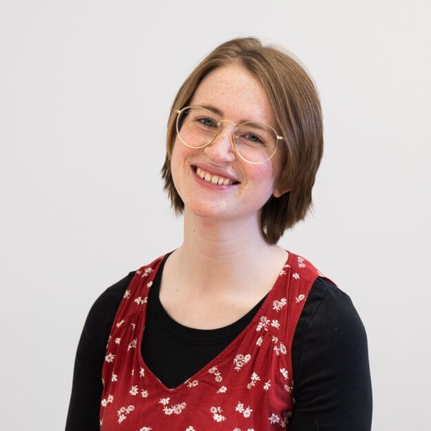 Ella Miller Headshot